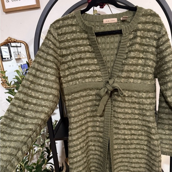 i.e relaxed wool cardigan tie in front - Picture 2 of 9